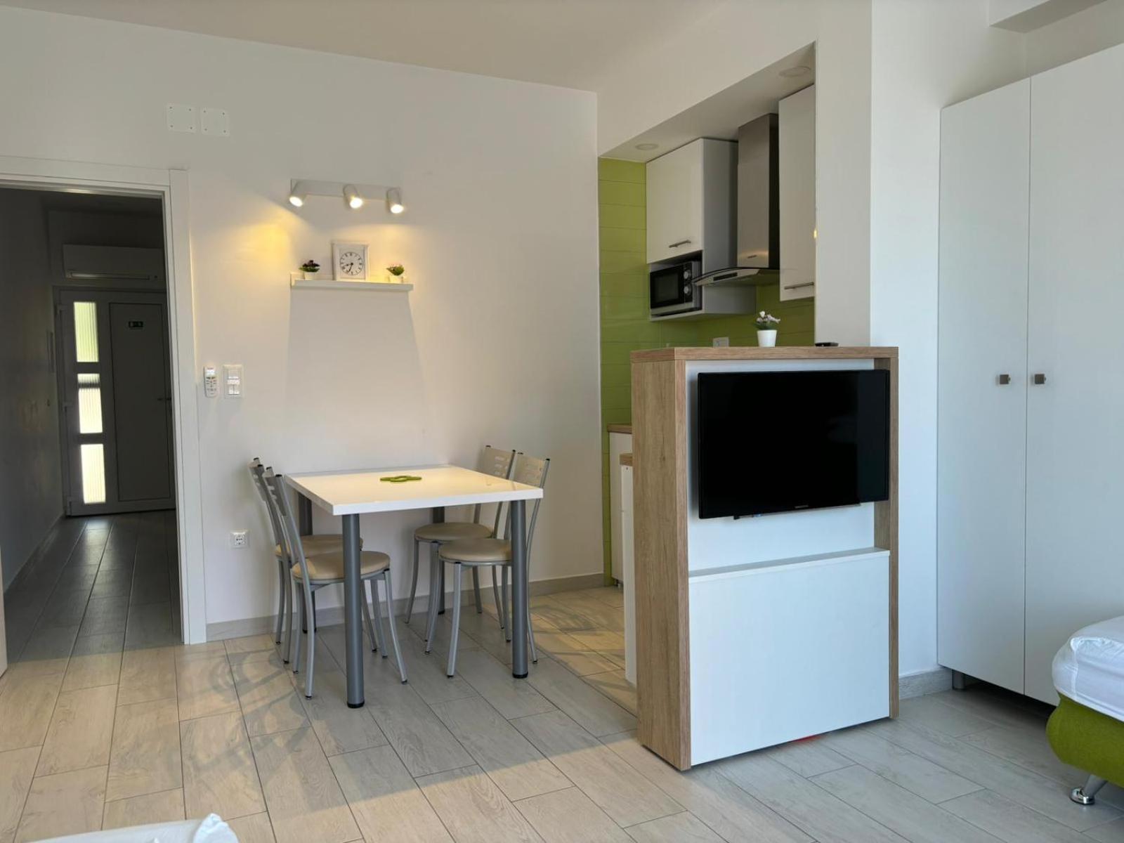 Adria 2 Apartment
